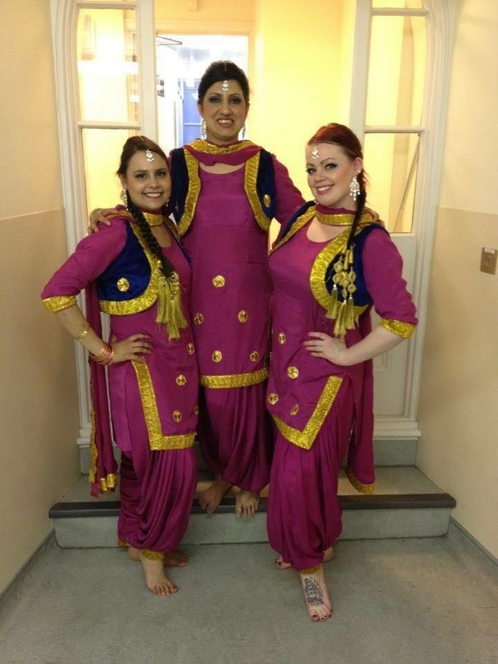 How the giddha folk dance and boliyan songs are helping Punjabi-Canadian  women connect with their roots