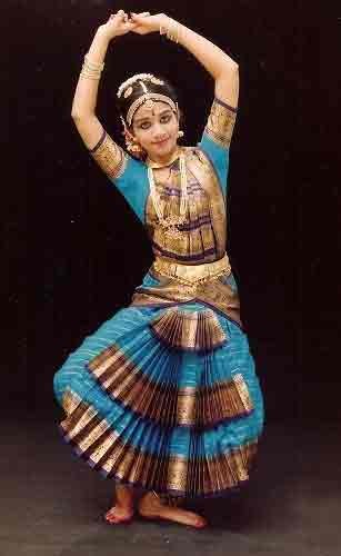 Beautiful girl dancer of Indian classical dance Bharatanatyam Stock Photo -  Alamy